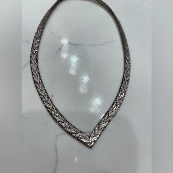 Vintage herringbone V Italy 925 necklace - Picture 4 of 8